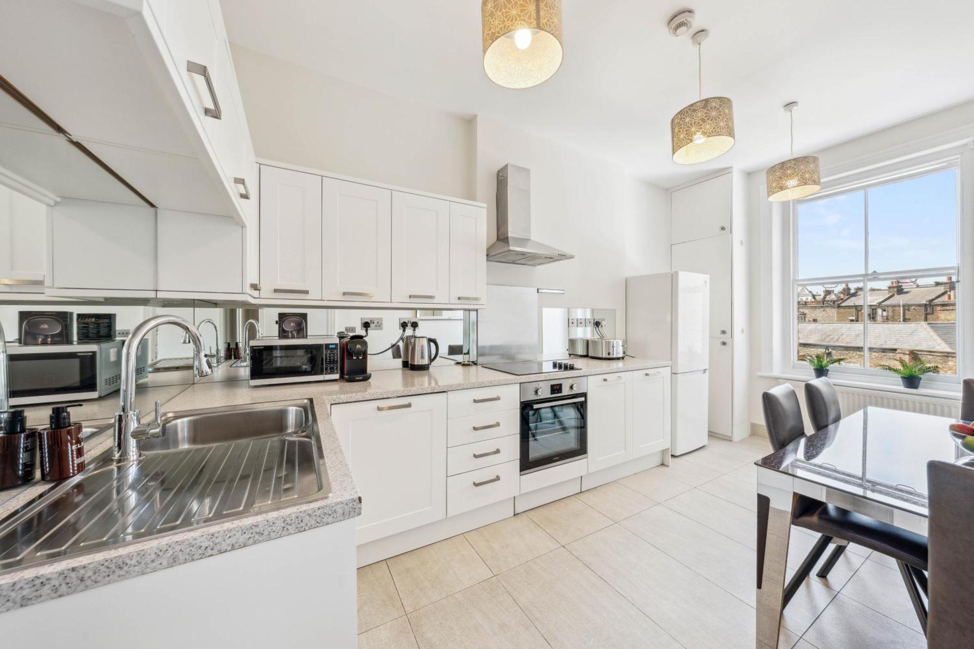 Stunning 3-bedroom In Hampstead By Staystaystay